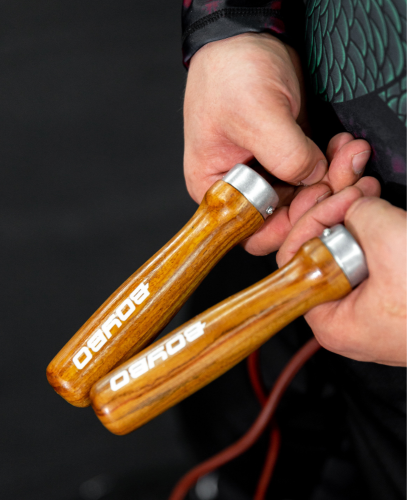 Скакалка кожаная с деревянными ручками Boybo фото 3